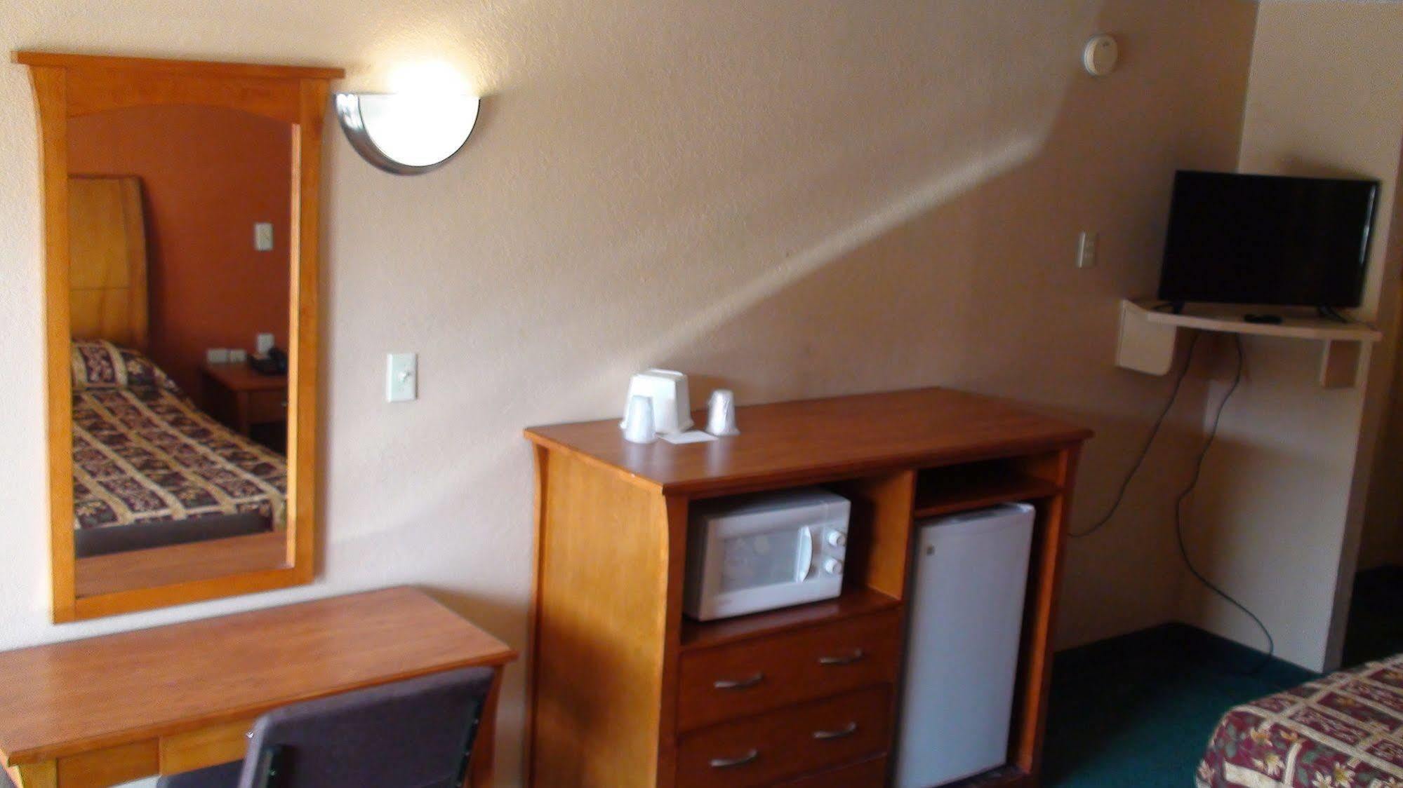 Oyo Hotel Groesbeck Dış mekan fotoğraf